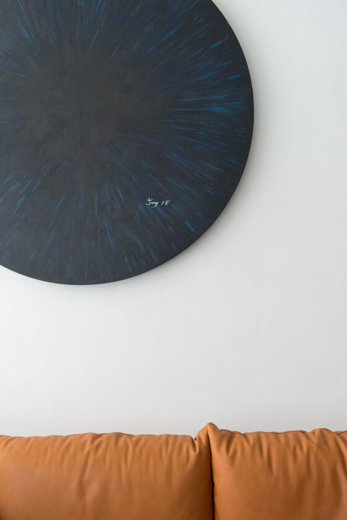 Просторная светлая квартира с диагональным дизайном Просторная светлая квартира с диагональным дизайном геометрический узор