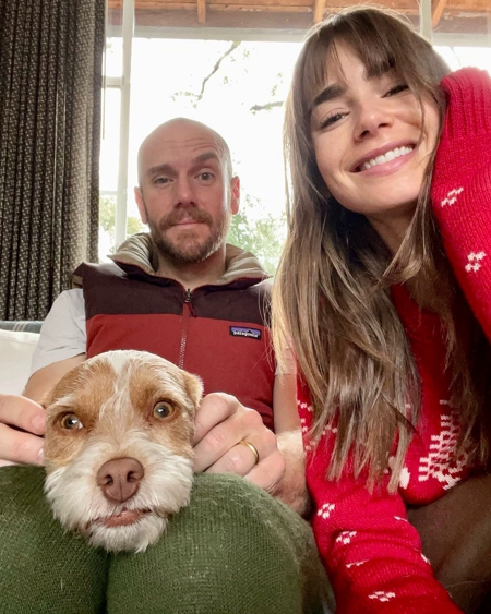 Фотосессии в пижамах и шапках Санты: как Мэрайя Кэри, Риз Уизерспун, Джаред Лето и другие звезды встретили Рождество Хроника