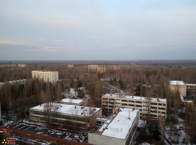 Вид с крыши шестнадцатиэтажки Припять, зона отчуждения, новый  год, чернобль