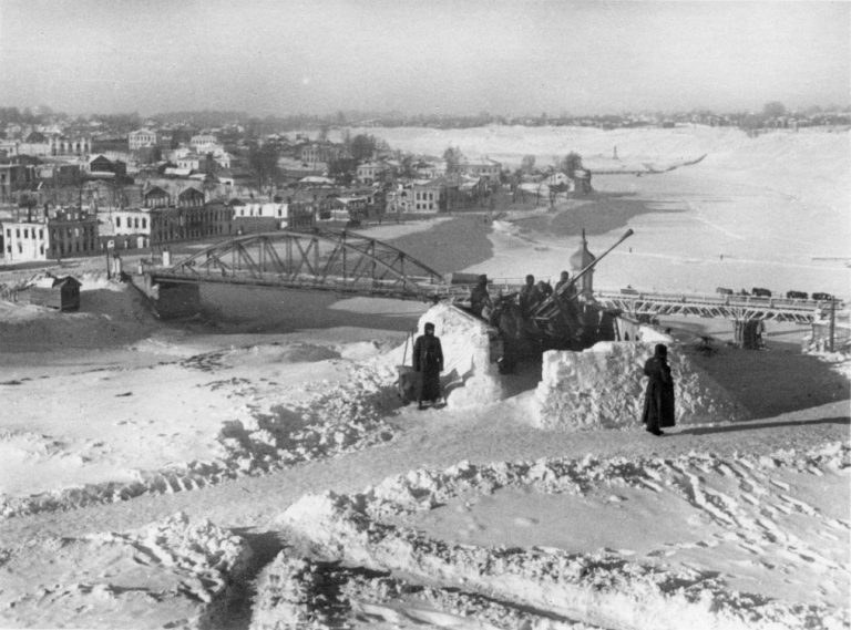 Почему немцы в марте 1943 года добровольно оставили Ржев?