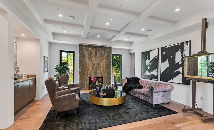 В гостях у Эшли Симпсон и Эвана Росса: экскурсия по особняку пары за 4 миллиона долларов В гостях у Эшли Симпсон и Эвана Росса: экскурсия по особняку пары за 4 миллиона долларов Стиль жизни,Дома звезд