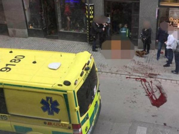 Швеция, США, теракт в Стокгольме, взрыв в Стокгольме, грузовик въехал в толпу
