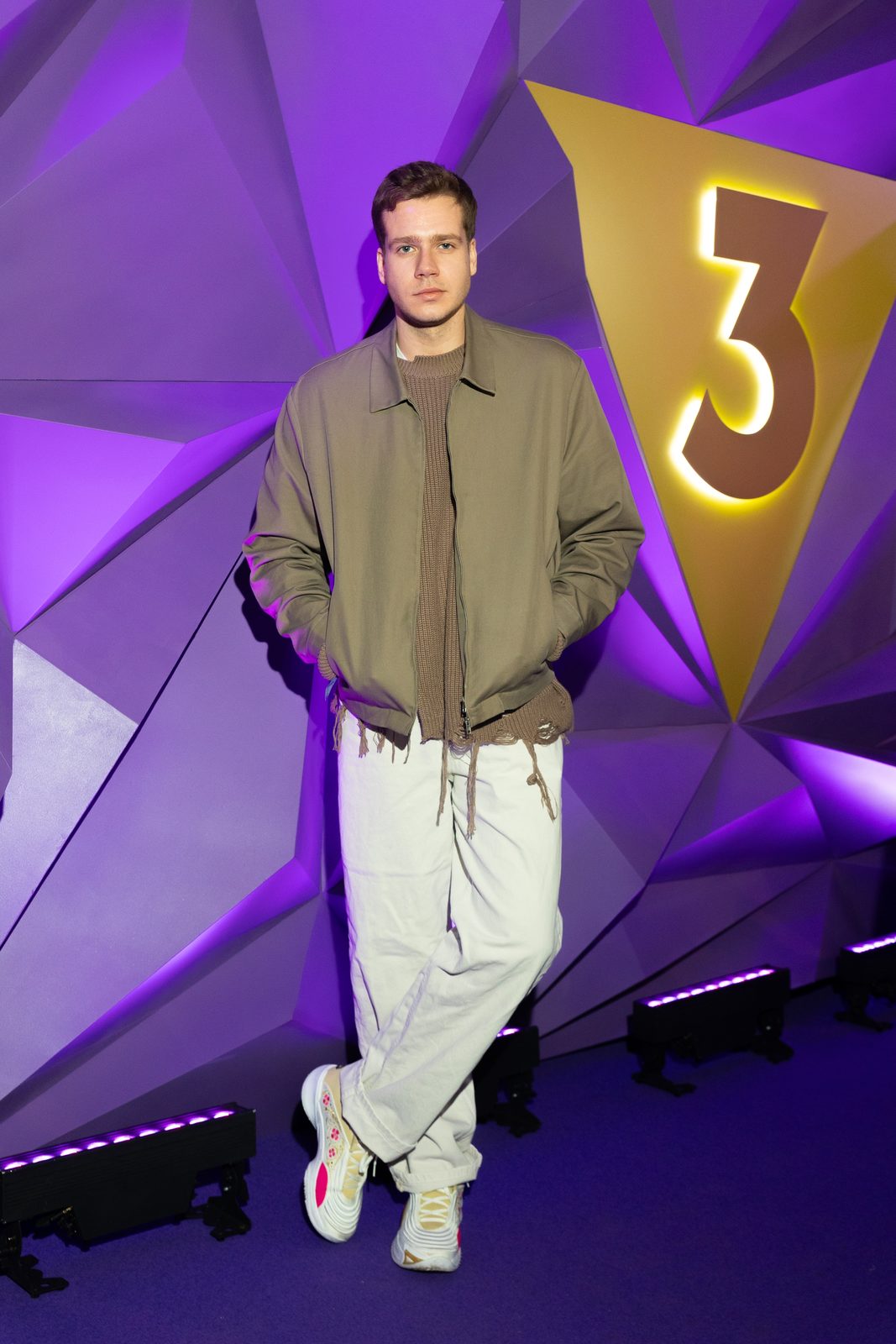 Новая вселенная: Эвелина Блёданс, Марина Ворожищева и Денис Власенко