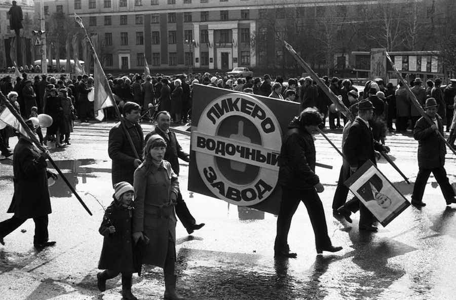 Убогие советские пословицы и поговорки. вообще, жизни, пословицы, являются, поговорки, поговорка, которой, среднего, потому, пропаганда, советские, нужно, жизнь, которая, совковая, хорошо, вроде, стран, которые, часто