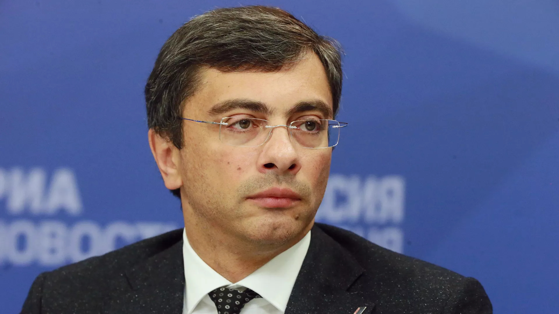Депутат Гутенев: предложение повысить НДФЛ до 50 процентов носит популистский характер Депутат Гутенев: предложение повысить НДФЛ до 50 процентов носит популистский характер будут, будет, платить, доходы, подобные, наших, получает, налогообложения, стабильность, весьма, предложил, считает, более, больше, делать, абсолютно, повысить, заявления, допускает, Новости