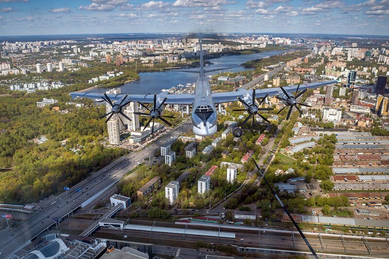 Москва из кабины самолета Ил-78 Москва из кабины самолета Ил-78