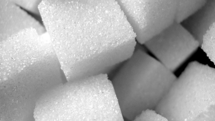 Что делает сахар с человеческим организмом?