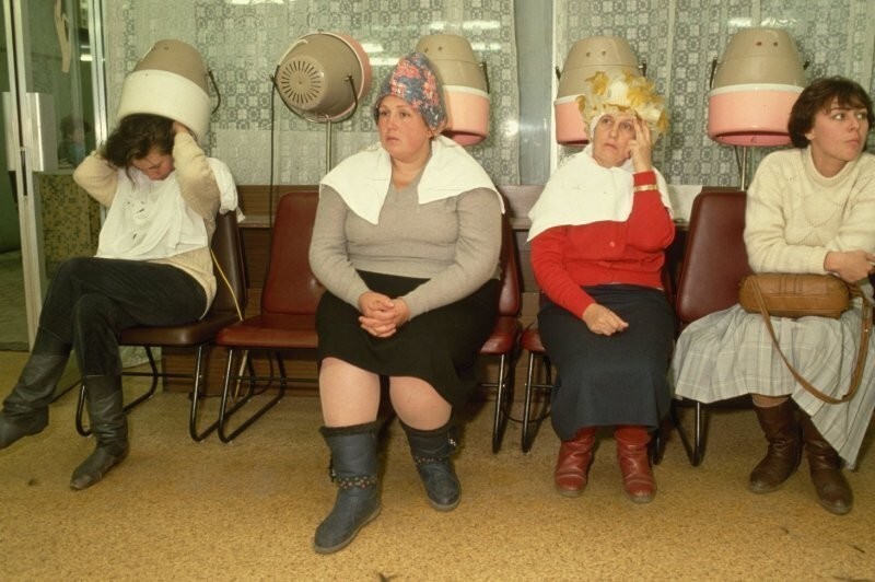Как наводили красоту советские женщины