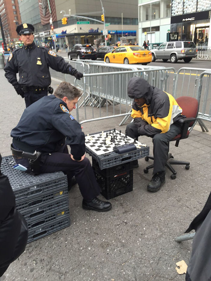 Black Man Beaten By Police On NYC Sidewalk