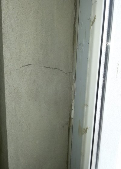 Почему отваливается штукатурка в одном и том же месте Почему отваливается штукатурка в одном и том же месте сделай сам,советы