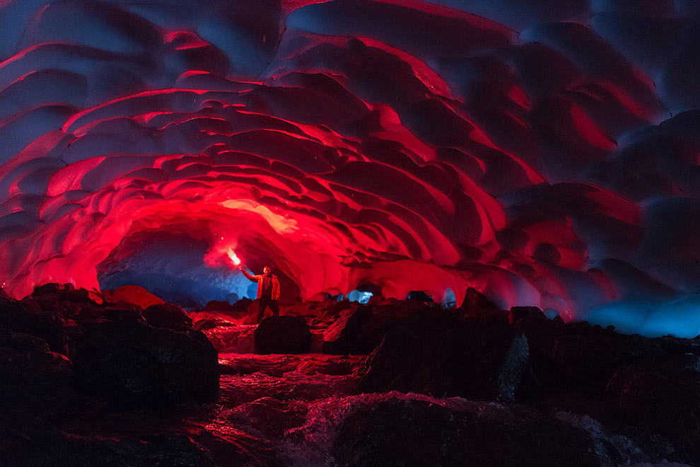 Ледяная пещера, Камчатка