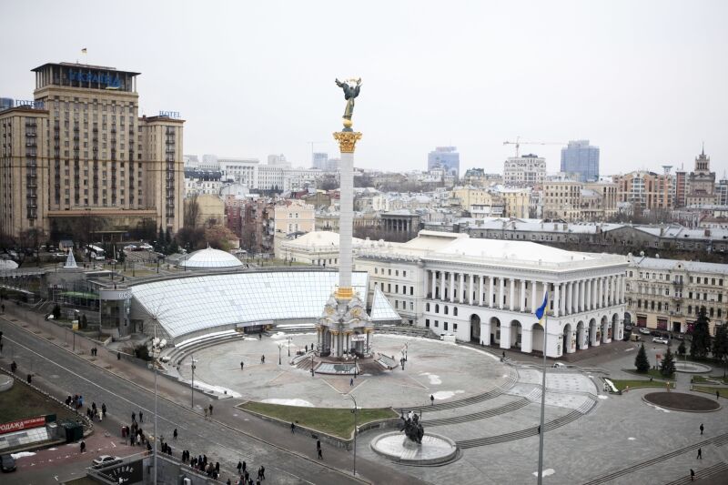 Обнищавшие украинские заробитчане угрожают «перепахать майдан»