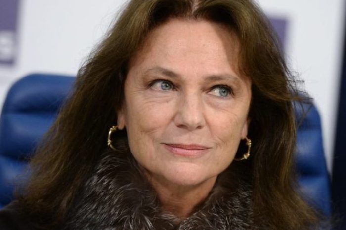 Жаклин Биссет – 75: Почему главная сердцеедка Голливуда отказалась от замужества и детей актрисы,знаменитости,кино,стиль жизни