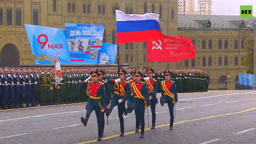 «Доблесть советских воинов увековечена»: Парад Победы на Красной площади в Москве