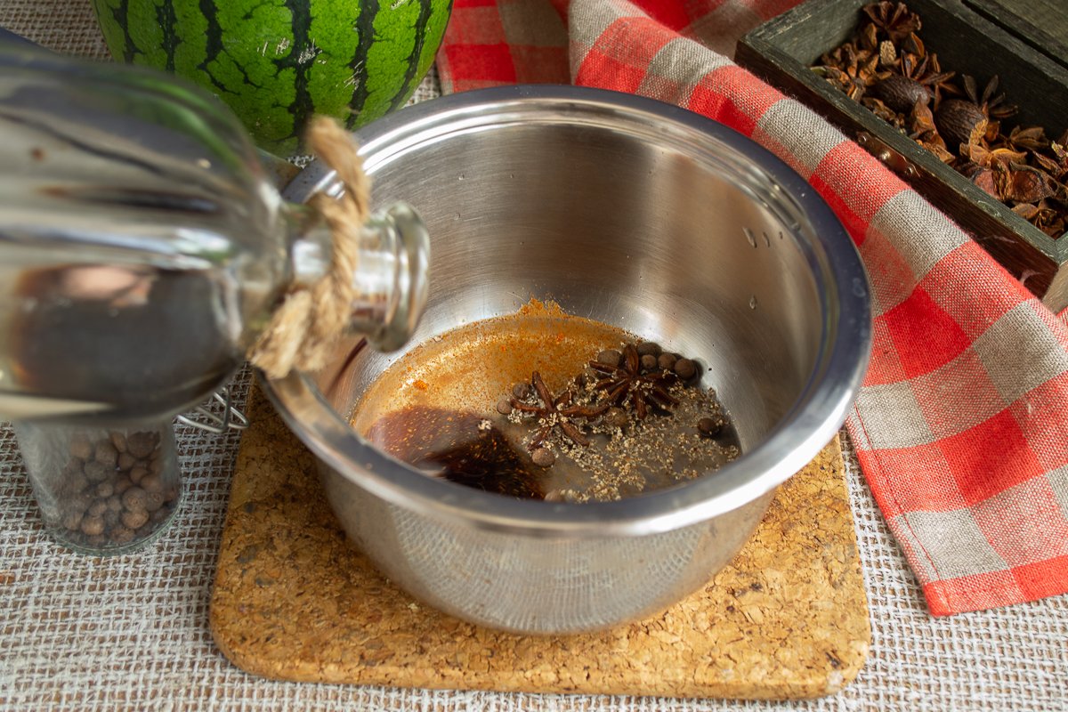 Острый маринованный арбуз — пикантная закуска к мясу готовим дома,кулинария,рецепты