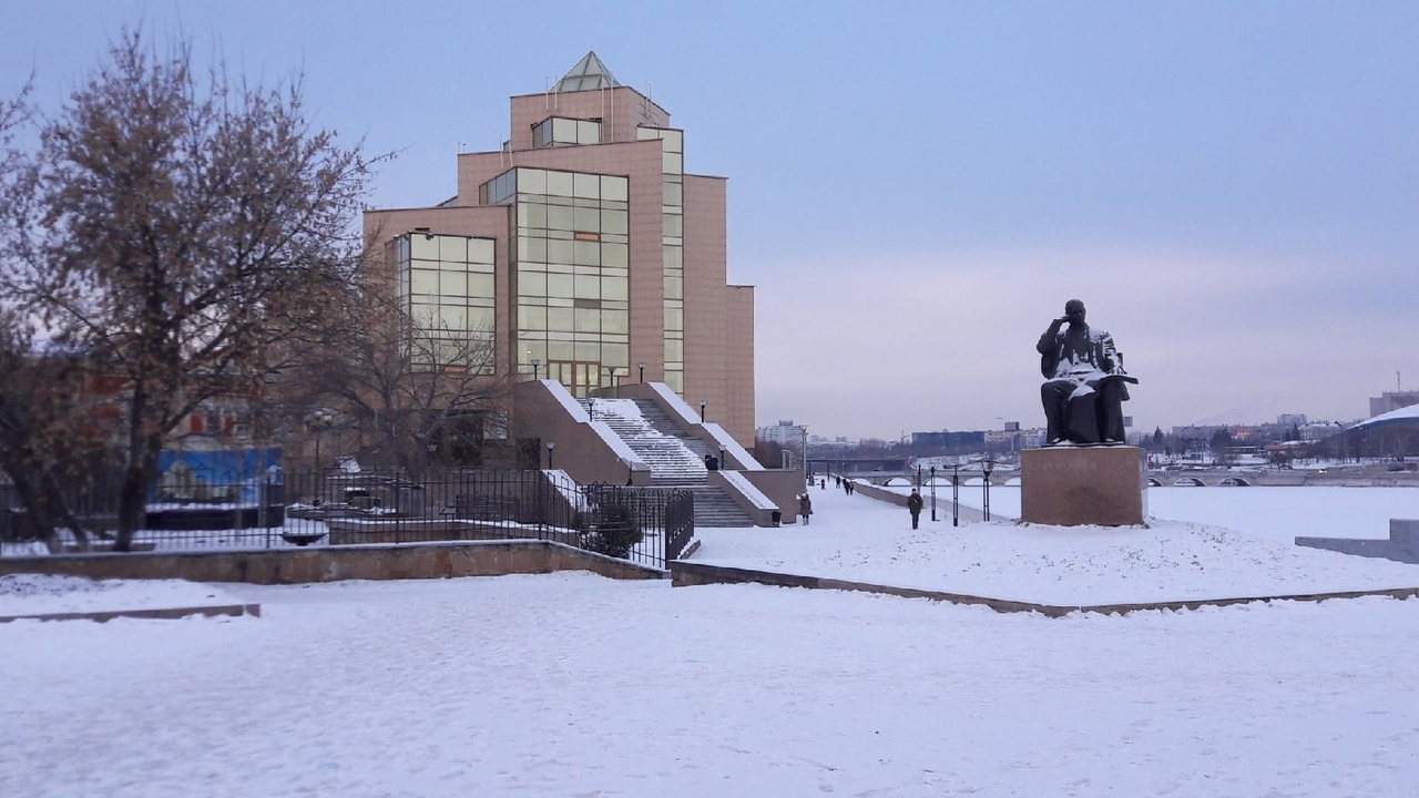 Ест челябинск. Челябинск зимой. Снег в Челябинске. Март Челябинск. Погода в Челябинске фото.