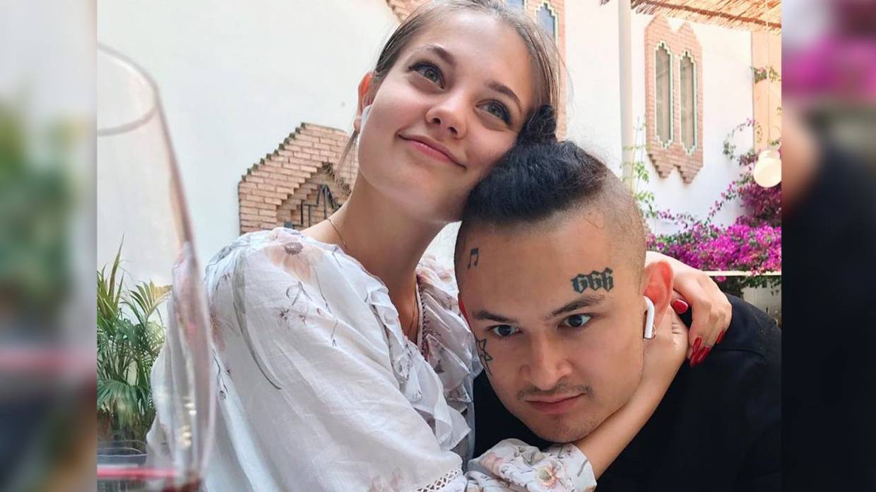 Похудевшая жена Моргенштерна вышла в свет в белом секси образе