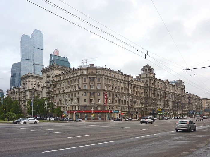 Дом №26 (Дом Брежнева) на Кутузовском проспекте