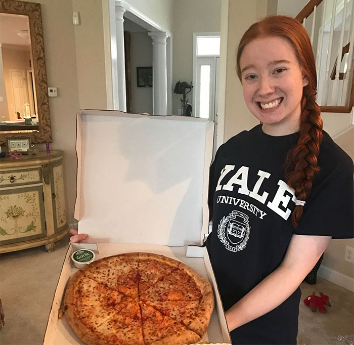 girl-essay-papa-john-pizza-carolina-wilson-8