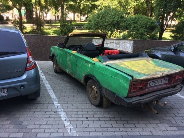 ВАЗовская классика со срезанной крышей и заваренными дверями - это самая распространенная "модель" кабриолета на российских дорогах автомобиль, ваз, волга, жигули, кабриолет, тюнинг, юмор