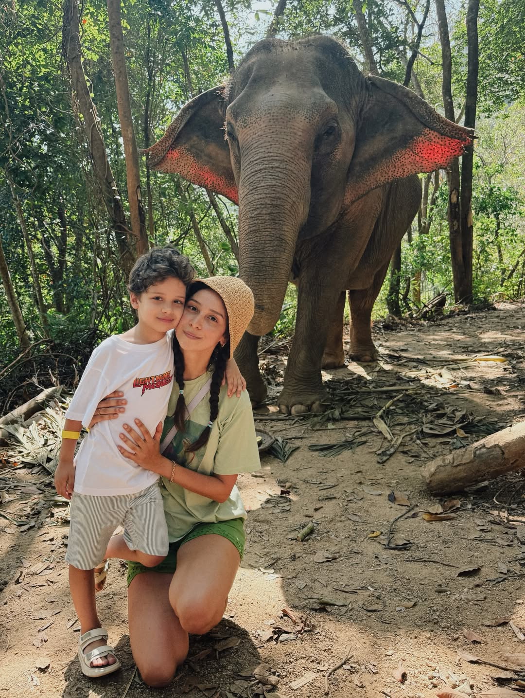 Равшана Куркова показала, как отдыхает с детьми на море