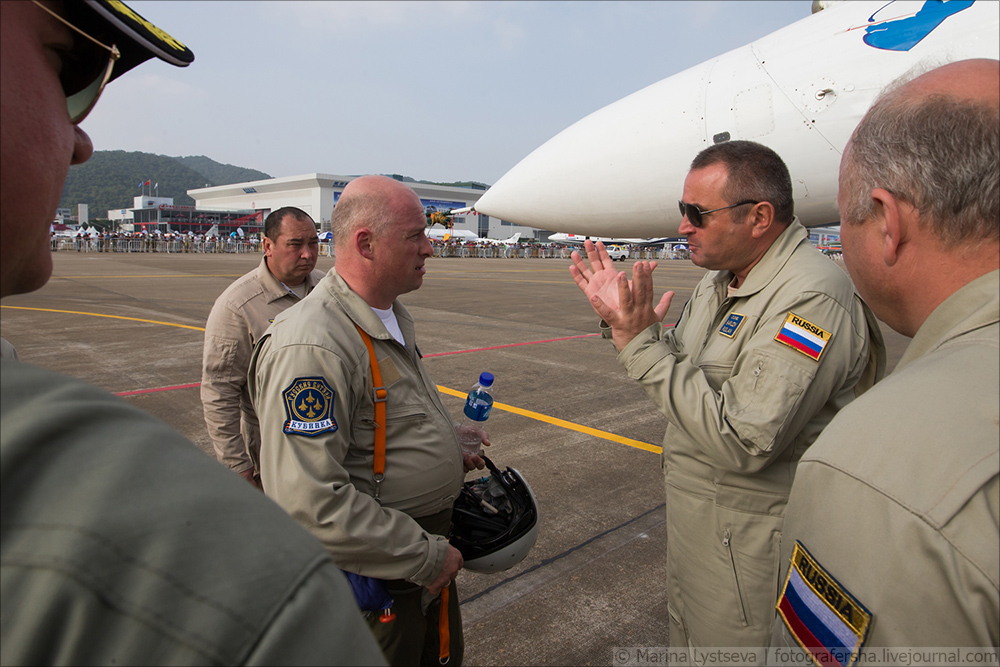 Русские витязи и Стрижи на China Airshow 2016