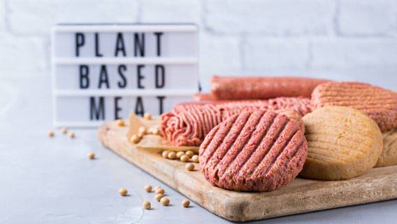 Растительное мясо теряет свою популярность в США из-за уменьшения продаж