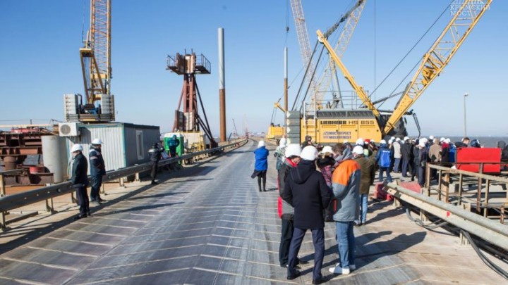 Дан старт строительству автоподхода к мосту в Крым
