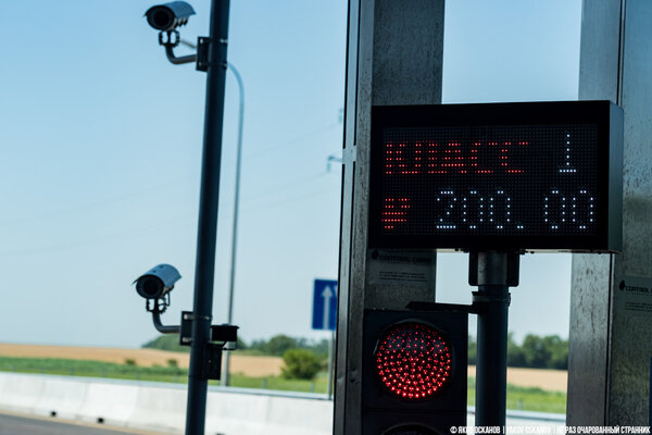 Как люди ухитряются проезжать бесплатно по платным дорогам Как люди ухитряются проезжать бесплатно по платным дорогам авто и мото,автоновости