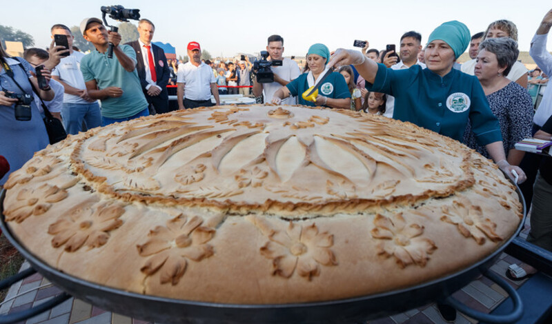 Репортаж самый большой пирог