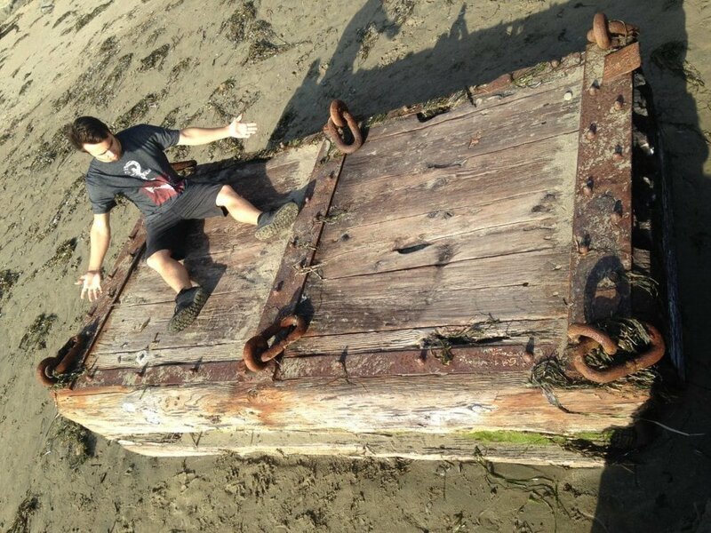 7. «Этот сундук был вымыт на пляж Калифорнии» в мире, вещи, интересно, находка, пляж, удивительно