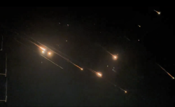 Иран атакует Израиль, скриншот Tochka Zрения