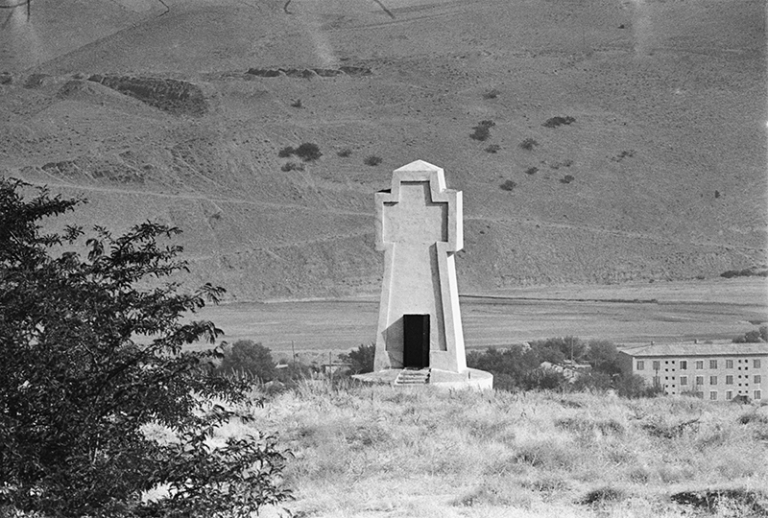 Кушка, «южный крест» России: Заговоры, мятежи, секретная «железка» и вылазки британцев г,Москва [1405113],г,Санкт-Петербург [1414662],г,Севастополь [1461214],история