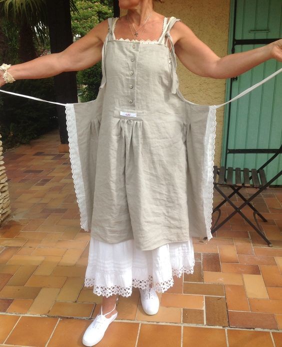 Простая выкройка - платья, сарафана, туники и топа для дома и дачи Простая выкройка - платья, сарафана, туники и топа для дома и дачи ВЫКРОЙКА,женские хобби,рукоделие,САРАФАН,своими руками,шитье,ШИТЬЁ