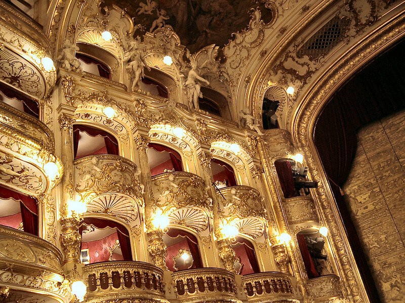 Оперный театр – гордость и достояние любого города.-5