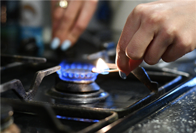 Фьючерсы на газ в Европе закрыли волатильную торговую сессию на уровне чуть выше $1000