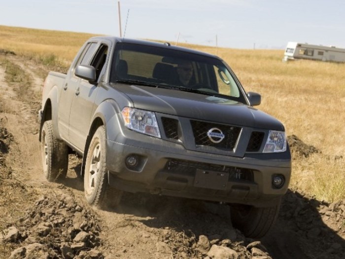 Nissan Frontier PRO-4X грязи не боится. 