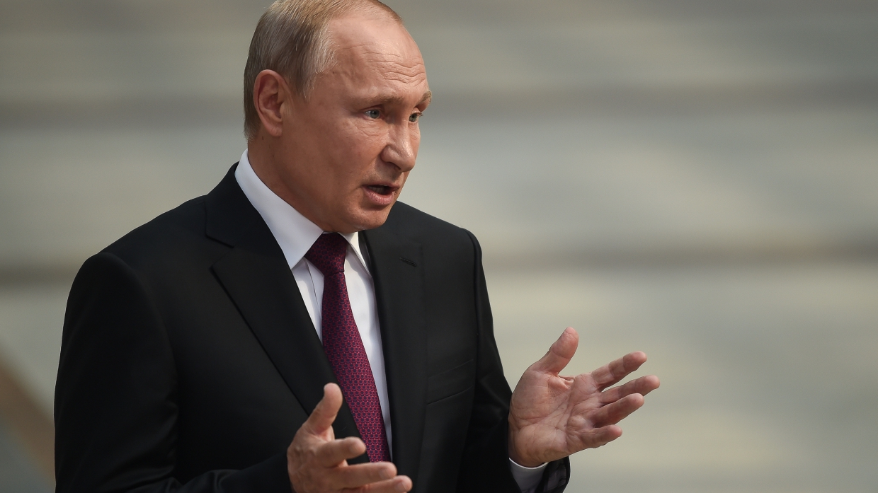 Вакцинация подростков в России начнется до 20 сентября. События дня