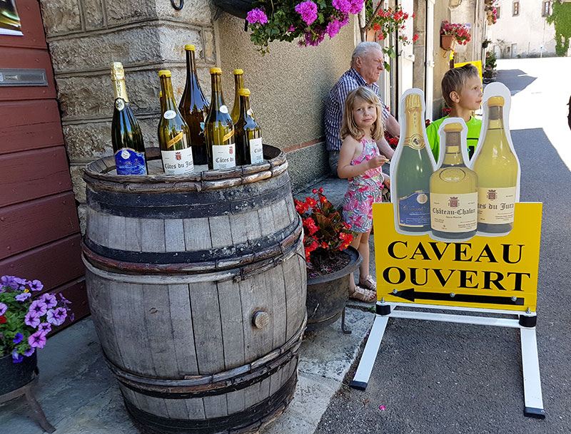 Château-Chalon. Деревня, где делают «желтое вино» авиатур