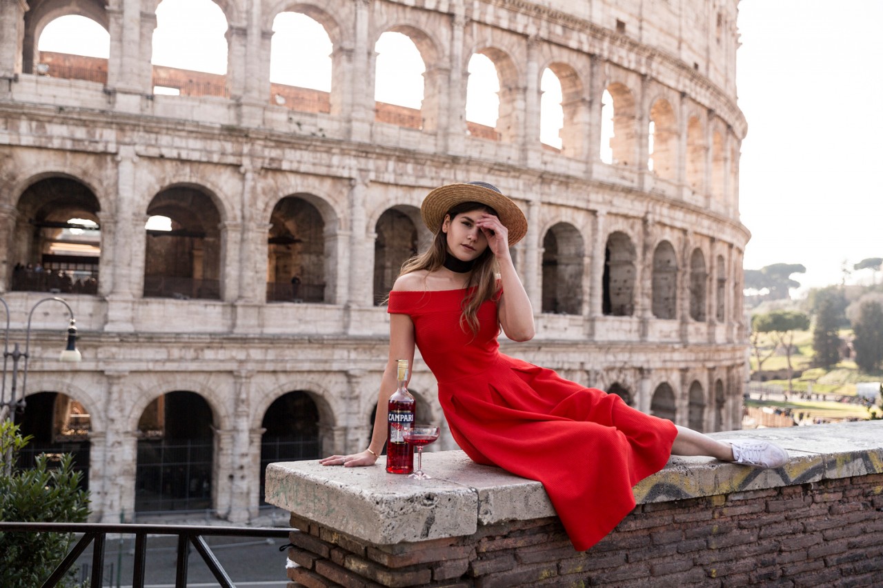 The-Fashion-Fraction-in-Rome-Femme-Fatal-Editorial-Shooting-Campari-Killer-In-Red-Cocktail-Campari-Red-Diaries-Event-Colloseum-2