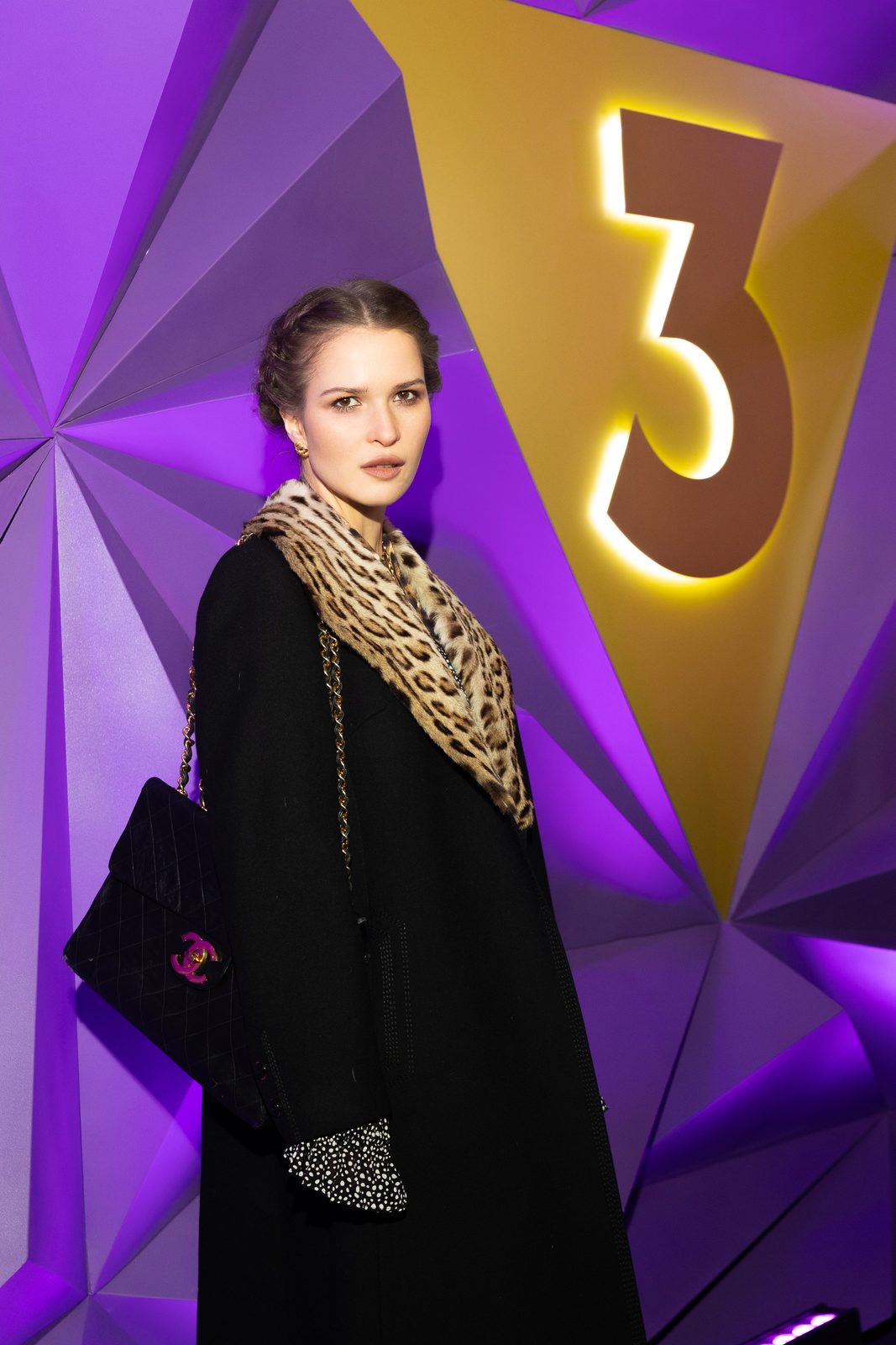 Новая вселенная: Эвелина Блёданс, Марина Ворожищева и Денис Власенко