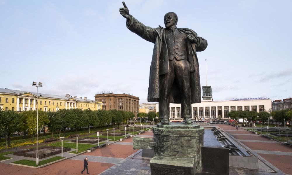 Тайные знаки памятника Ленину у Финляндского вокзала