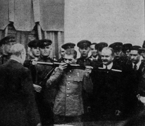 Что король Британии подарил Сталину после победы в Сталинграде