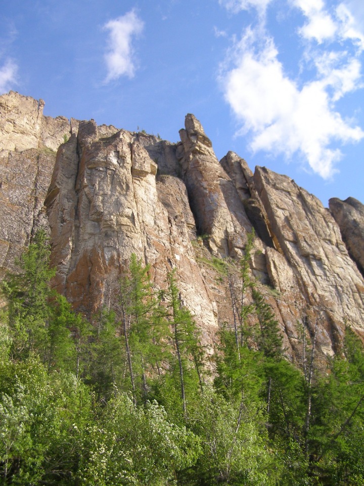 Круиз из Якутска по Лене с посещением Ленских столбов 