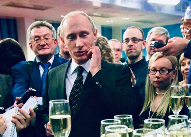 Путину сегодня 69 общество