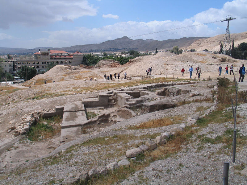 Источник: https://bukvoed.livejournal.com/195721.html