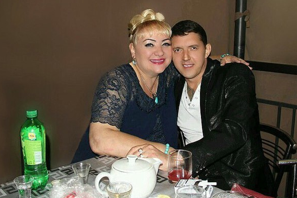 Семья кобякова и жена. Жена Аркадия Кобякова.