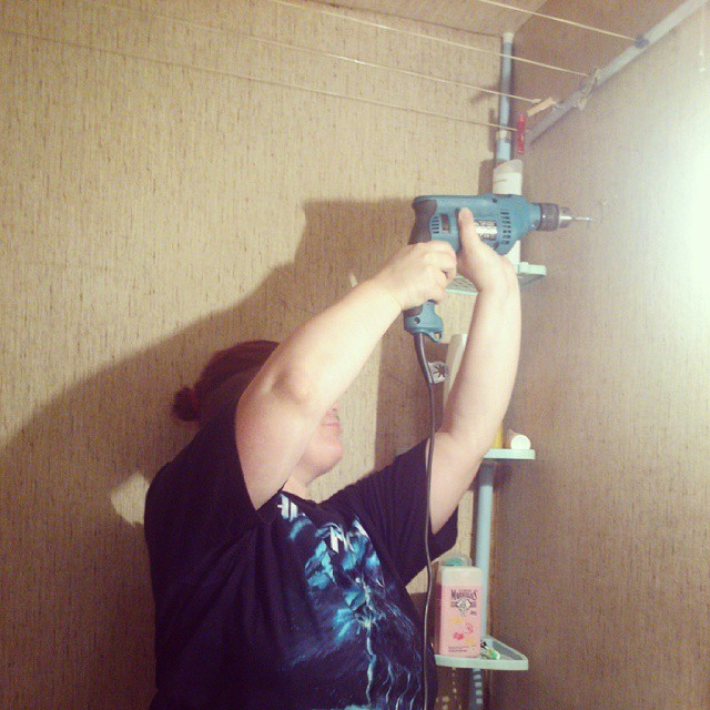 Подарить дрель на 8 марта - это уже давно не безумство женщины, мужчины, прикол, юмор