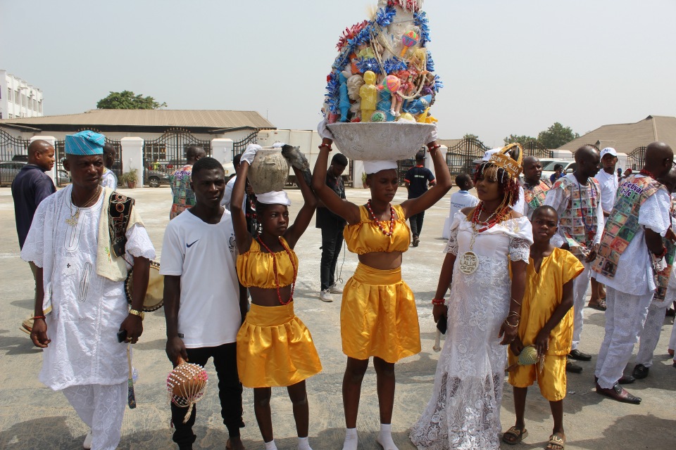 Фестиваль Бога коммерции и торговли в городе Ифе Фестиваль Бога коммерции и торговли в городе Ифе