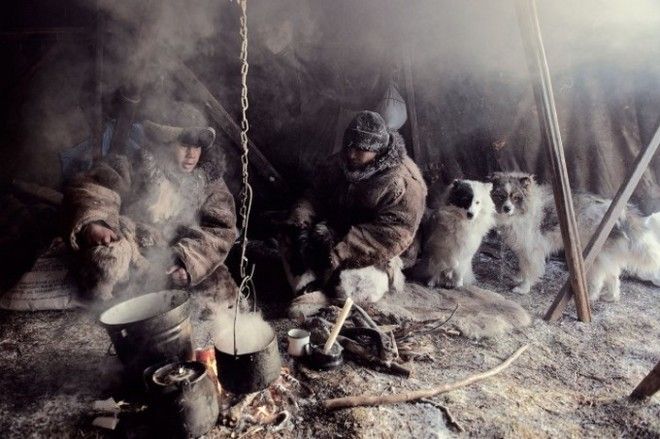 На стойбище. Чукчи сегодня. На стойбище. Чукчи сегодня.